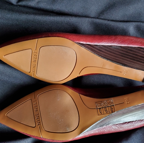 Nine West size 7½ wedge show - Picture 2 of 4